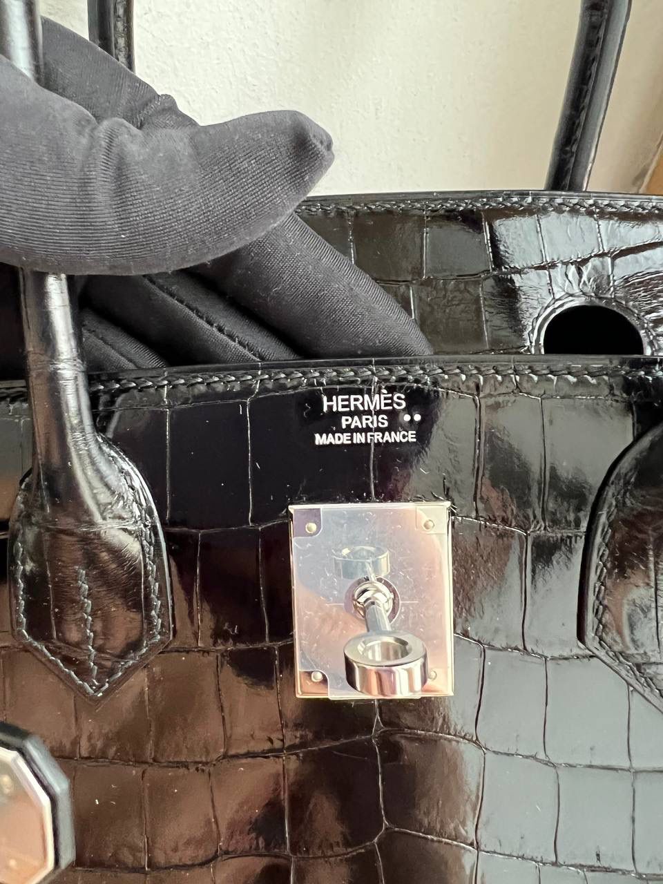 Elegant Chain Handbag - Style 24