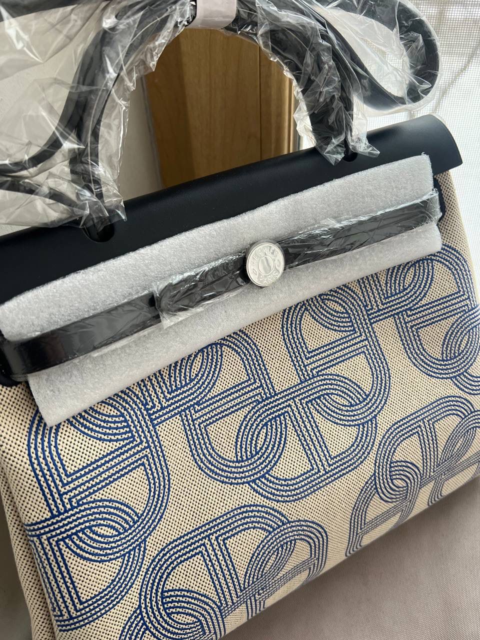 Classic Monogram Shoulder Bag - Style 39