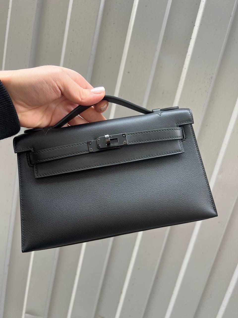 Elegant Chain Handbag - Style 44