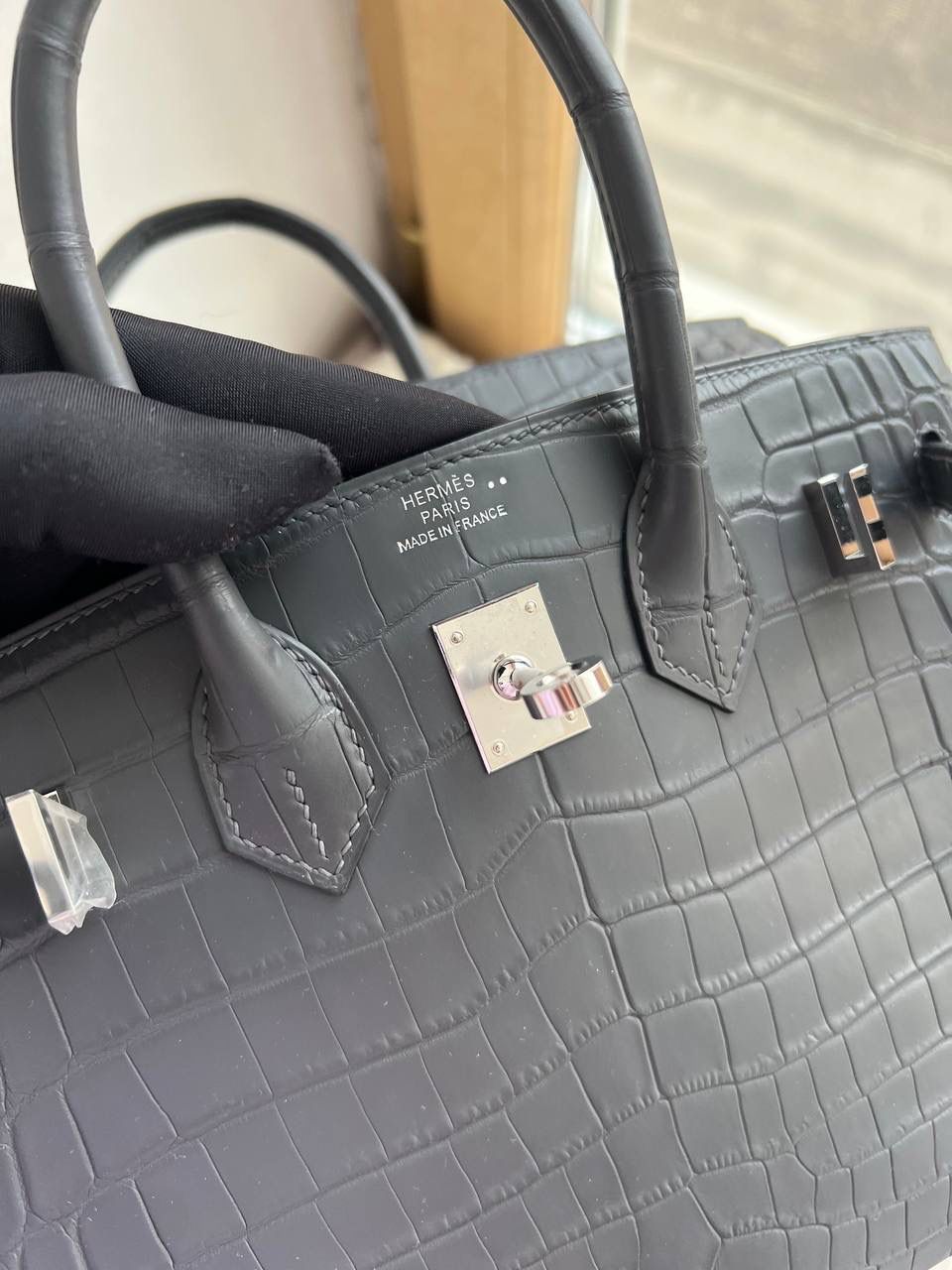 Classic Monogram Shoulder Bag - Style 60