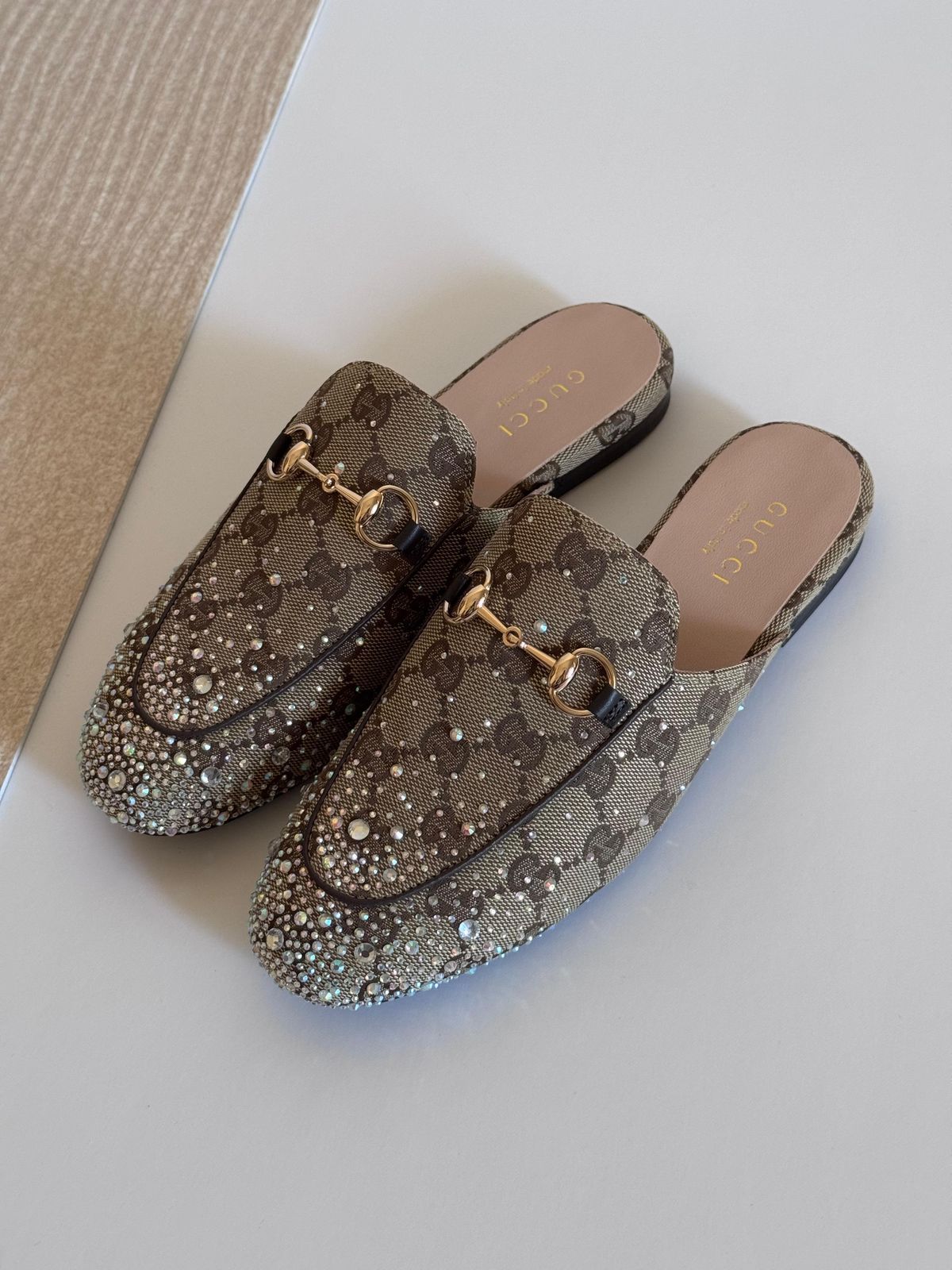 Sporty Low-Top Sneakers - Style 3