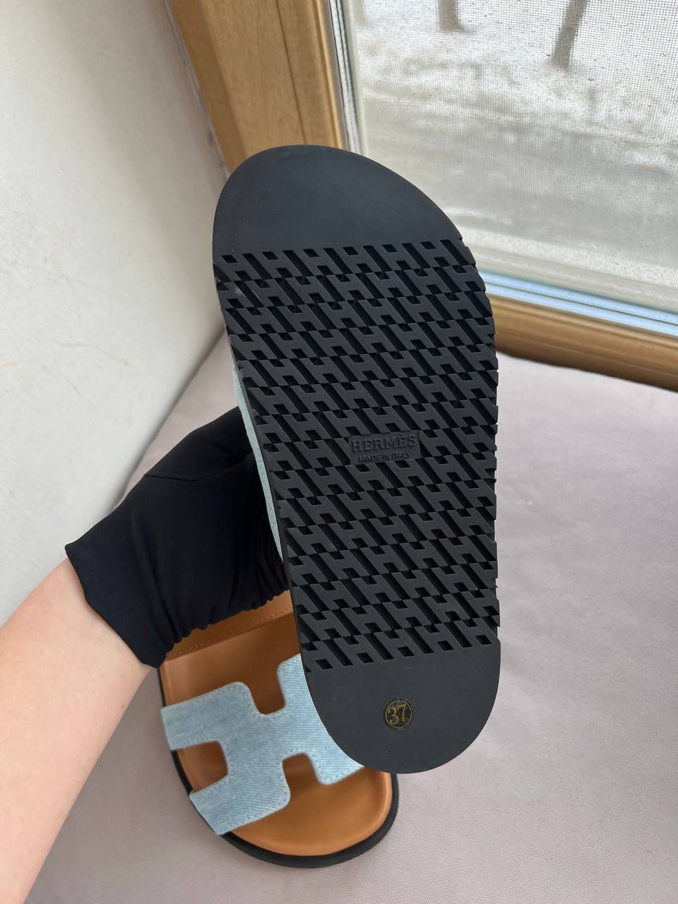 Sporty Low-Top Sneakers - Style 9